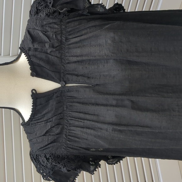 NWT Max Studio Black Blouse Ruffle Sleeves - Picture 4 of 8
